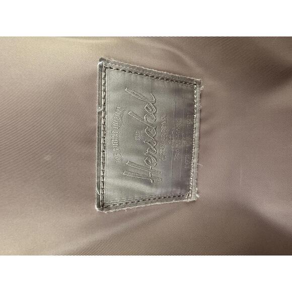 Hershel Supply Co. Strand Pink Ash Rose Duffle Bag with Straps - 29L - Picture 6 of 7